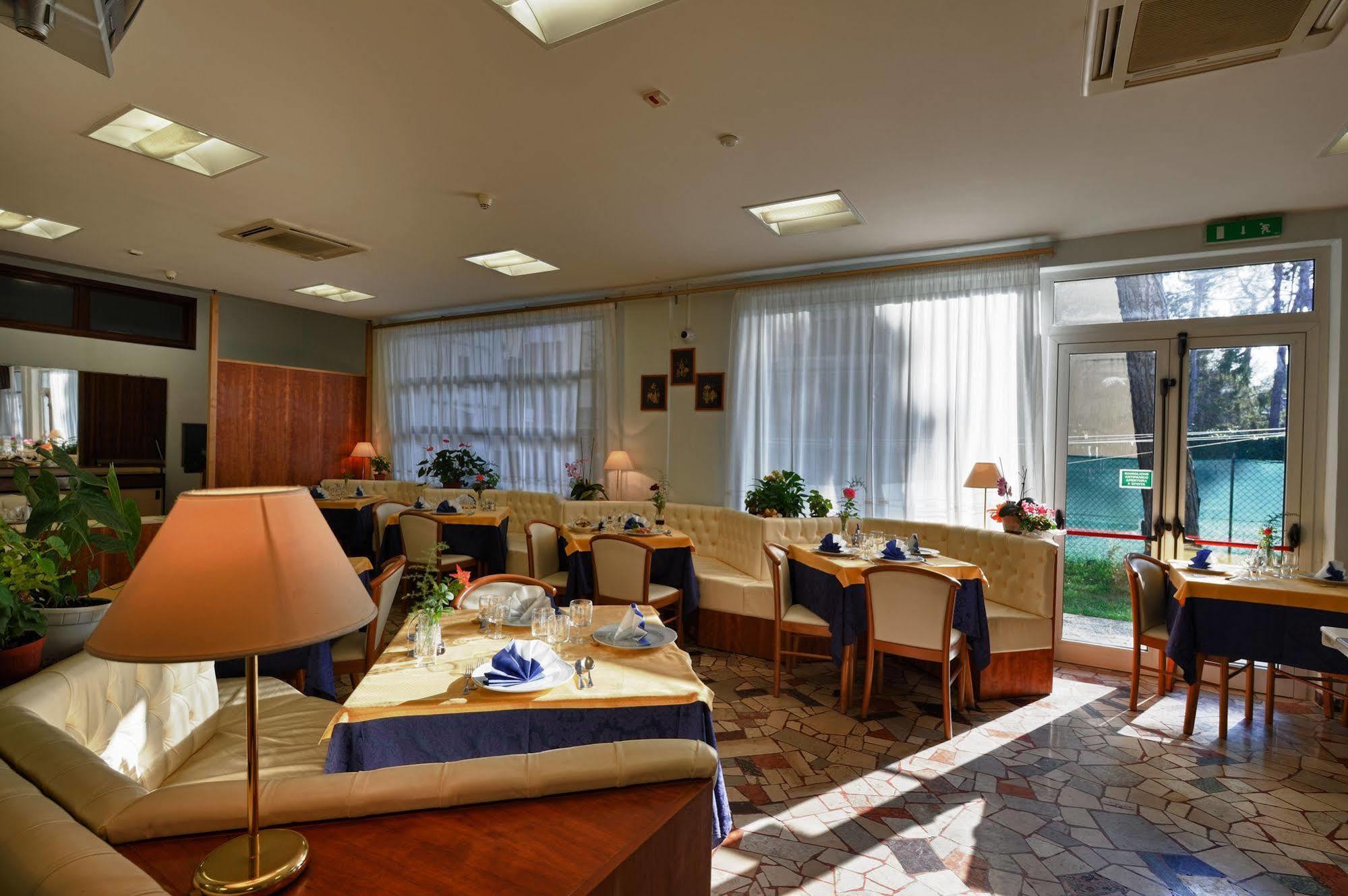 Hotel Mimosa